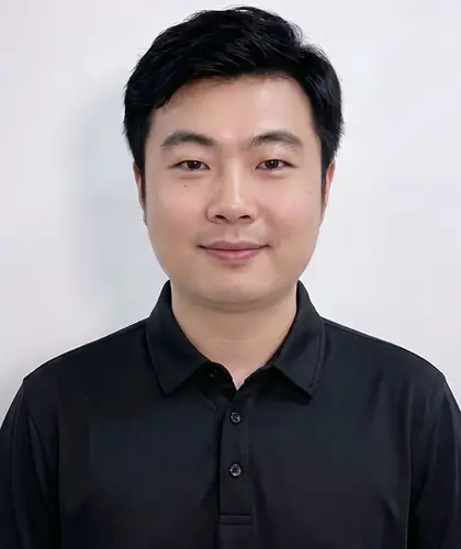 James — 创始人兼 CEO